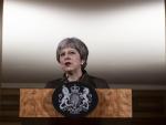 La Primera Ministra británica Theresa May explica la operación en Siria en rueda de prensa desde Downing Street (EFE/EPA/WILL OLIVER)