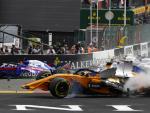Imagen coche dañado de Fernando Alonso