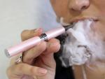 El primer caso de neumonía en España por cigarrillo electrónico vuelve al tabaco tradicional