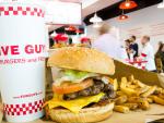 La cadena 'Five Guys' es una de las hamburgueserías que ha desembarcado en la Gran Vía.
