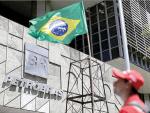 Fachada de la sede de la estatal brasileña Petrobras (EFE)