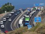 Retención en la autopista sur de Tenerife. (EFE)