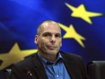 Varufakis dice que el plan griego sobre la deuda es menos costoso que el actual