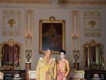 El rey de Tailandia y su consorte en una imagen oficial. /EFE/EPA