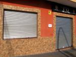 Vista de la fachada del bar de la avenida Juan Sebastián Elcano en Badajoz. /EFE