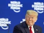Trump alardea de gestión económica en Davos