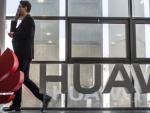 Huawei pasa de puntillas por la crisis abierta con Defensa