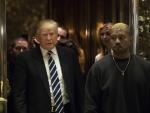 El presidente de EEUU, Donald Trump, junto al músico Kanye West, en una reunión reciente.