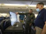 Prueba del flujo de partículas en el aire a bordo de un avión 767 de United Airlines