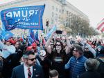 Varios seguidores de Trump se echaron a las calles de Washington para protestar por las elecciones