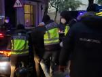 Momento de la detención de los tres argelinos asociados al Estado Islámico en una operación de la Policía en Barcelona
