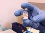 Estudio en Israel apunta que vacuna de Pfizer es efectiva al 85% con una dosis