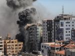 La sede de la agencia de noticias estadounidense AP, la cadena de noticias Al Jazeera y otros medios internacionales, que Israel derribó este sábado.