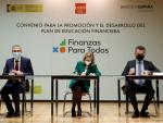 Firma convenio educación financiera Calviño, De Cos y Buenaventura