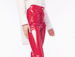 Pantalones rojos de la firma de Victoria Beckham