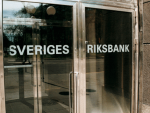 Puerta de entrada al Riskbank.