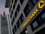 Commerzbank regresa al Dax después de cinco años en sustitución de Linde
