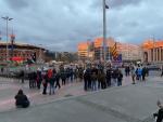 Unas 100 personas protestan en Barcelona contra la visita del Rey MWC 2023