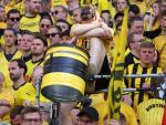 La afición del Borussia Dortmund, tras quedarse sin Bundesliga.