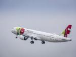 IAG valora la adquisición de la aerolínea portuguesa para consolidar su mercado