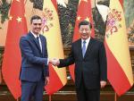 El presidente español, Pedro Sánchez, junto a Xi Jinping en marzo.