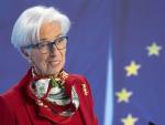 Lagarde alerta del riesgo de una subida de márgenes empresariales y salarios