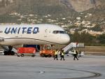 La aerolínea United Airlines cancela sus vuelos en EEUU tras un error informático
