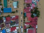 Imagen aérea de inundaciones por el supertifón 'Noru' a su paso por Filipinas.