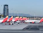 Aviones aparcados en las pistas durante el último día de la huelga del servicio de handling de Iberia