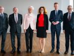La cúpula ejecutiva del BCE, de izq. a dcha: Philip Lane, Luis de Guindos, Christine Lagarde, Isabel Schnabel, Frank Elderson y Piero Cipollone.