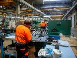 Trabajadores en la Factoría de Talgo, a 9 de julio de 2021, en Las Rozas, Madrid (España).