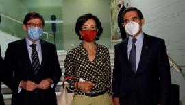 Ana Botín junto a José Ignacio Goirigolzarri y Carlos Torres. Tres presidentes muy diferentes en el control del poder ejecutivo dentro de sus respectivos bancos.