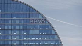 Fachada del banco del BBVA en la ciudad del BBVA, a 10 de abril de 2023, en Madrid (España).