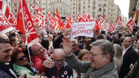 Incertidumbre entre los dirigentes del PSOE frente a la decisión de Sánchez: "Nadie quiere pensarlo"