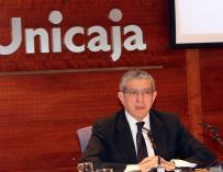 Braulio Medel informa al consejo de Unicaja Banco que dejará de ser presidente antes del 30 de junio