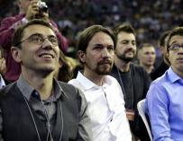 Iglesias junto a Monedero y Errejón, tres de los fundadores de Podemos