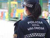 Imagen de archivo de una agente de la Policía Local de València