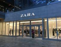 Fotografía de una tienda de Zara.