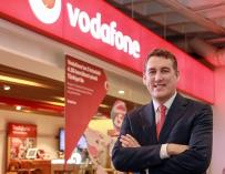 Vodafone se 'come' 83 millones extra de pérdidas por un ajuste en sus cuentas