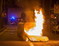 Graves disturbios en el centro de Barcelona tras una protesta de negacionistas de la Covid