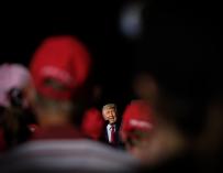 El presidente estadounidense, Donald Trump, ofrece un discurso durante un acto electoral celebrado en Pensacola, Florida, Estados Unidos, el 23 de octubre de 2020.