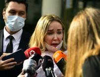 La esposa de Josep Maria Mainat, Angela Dobrowolski, llega al juzgado en Barcelona, en la Ciutat de la Justícia de Barcelona, Catalunya (España) a 25 de octubre de 2020.