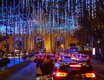 Iluminación callejera encendida en la capital para la Navidad 2020-2021