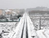 El temporal en la mayor parte del territorio de la Comunitat Valenciana están siendo débiles pero persistentes, ya dejan cerca de 10 centímetros de nieve en puntos del interior, como Requena.