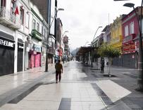 14 January 2021, Chile, Antofagasta: A general view of a nearly deserted street during the nationwide lockdown which is imposed by the government to curb the spread of the coronavirus (Covid-19) pandemic. Photo: Camilo Alfaro/Agencia Uno/dpa 14/1/2021 ONLY FOR USE IN SPAIN