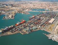 Imagen aérea del Puerto de Valencia, el segundo más importante de España.