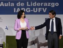 La presidenta de la Comunidad de Madrid, Isabel Díaz Ayuso y el expresidente del Gobierno, José María Aznar.
