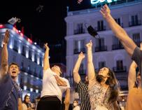 España se quita la mascarilla con el foco en la variante Delta y avisos de expertos