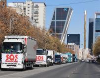 Decenas de camiones en las inmediaciones de Plaza de Castilla, durante una manifestación por las principales vías de Madrid