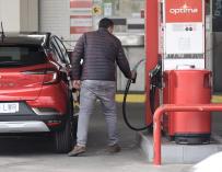 Gasolina reposta combustible